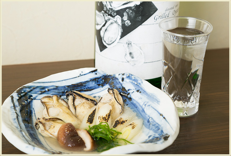 牡蠣の酒蒸しと日本酒